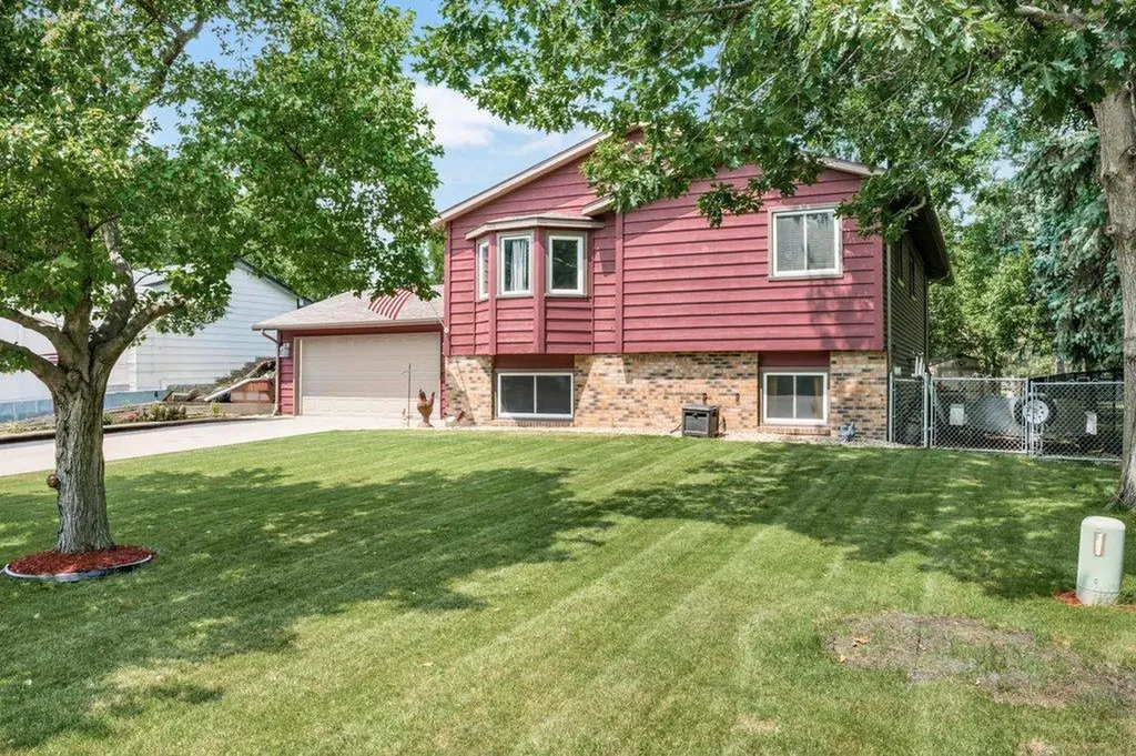 6316 113th Place N Champlin MN 55316