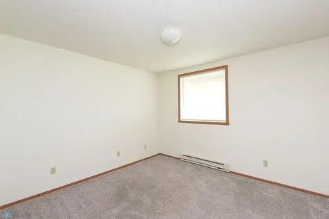 3442 32nd Street S Fargo ND 58104