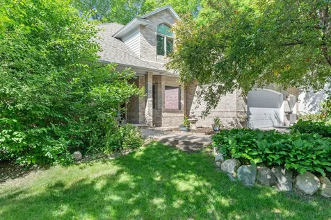 15920 37th Avenue N Plymouth MN 55446