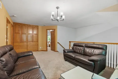 15920 37th Avenue N Plymouth MN 55446