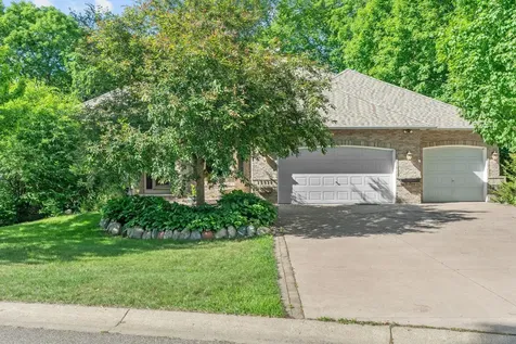 15920 37th Avenue N Plymouth MN 55446