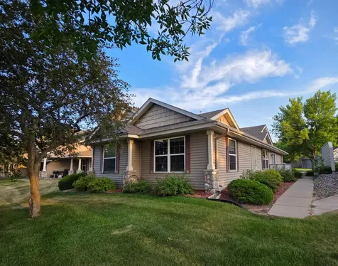 827 Winsome Way NW Isanti MN 55040