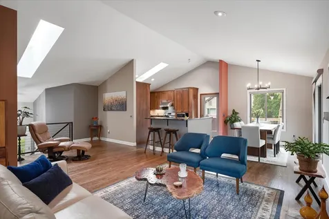 15809 Nursery Drive Minnetonka MN 55345