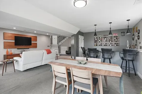 15809 Nursery Drive Minnetonka MN 55345