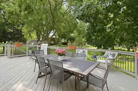 15809 Nursery Drive Minnetonka MN 55345