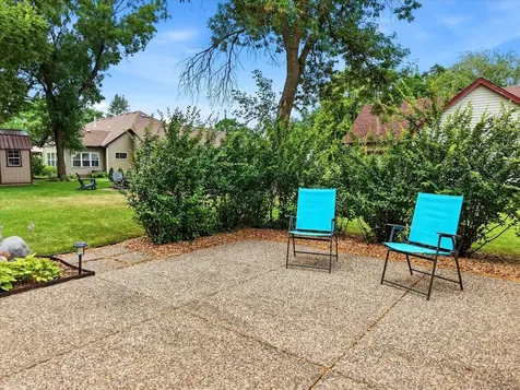 15809 Nursery Drive Minnetonka MN 55345
