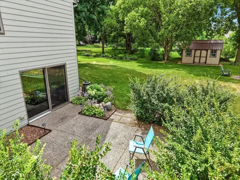 15809 Nursery Drive Minnetonka MN 55345