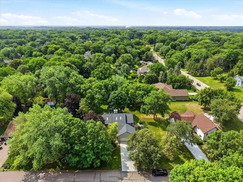 15809 Nursery Drive Minnetonka MN 55345