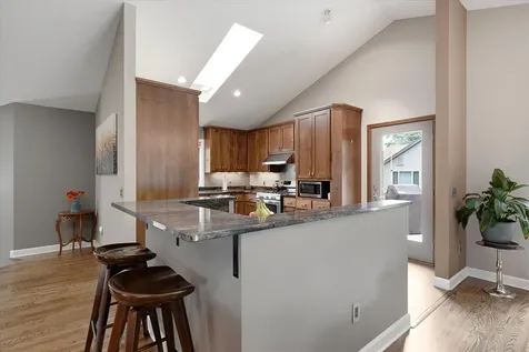 15809 Nursery Drive Minnetonka MN 55345