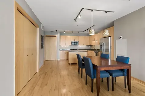 215 10th Avenue S Minneapolis MN 55415