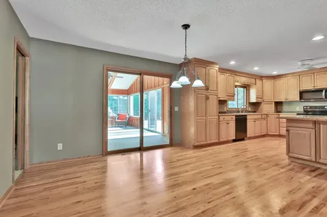 131 Marie Avenue W West Saint Paul MN 55118