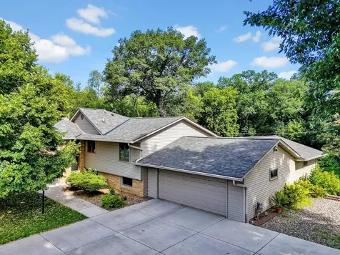 131 Marie Avenue W West Saint Paul MN 55118