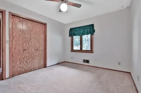 131 Marie Avenue W West Saint Paul MN 55118