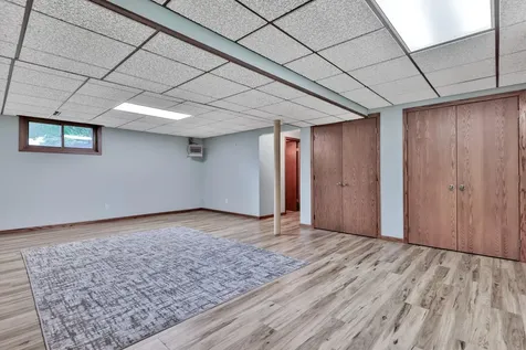 131 Marie Avenue W West Saint Paul MN 55118