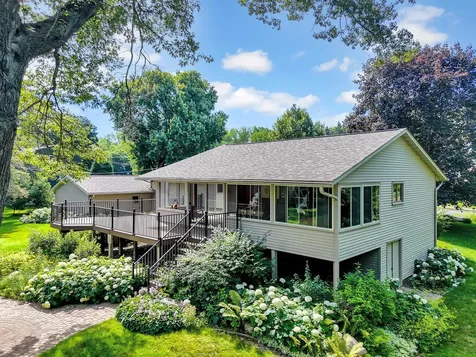 131 Marie Avenue W West Saint Paul MN 55118