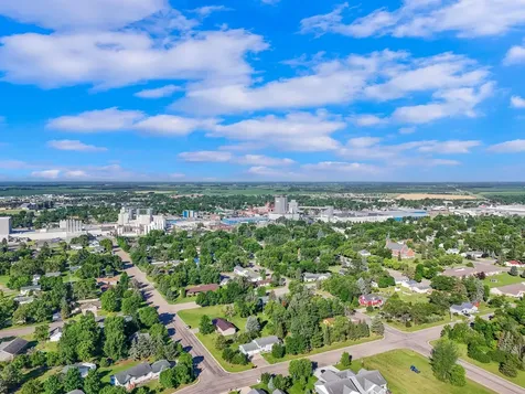 380 7th St NE Perham MN 56573