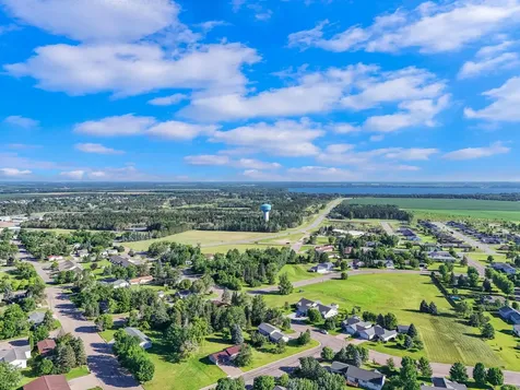 380 7th St NE Perham MN 56573