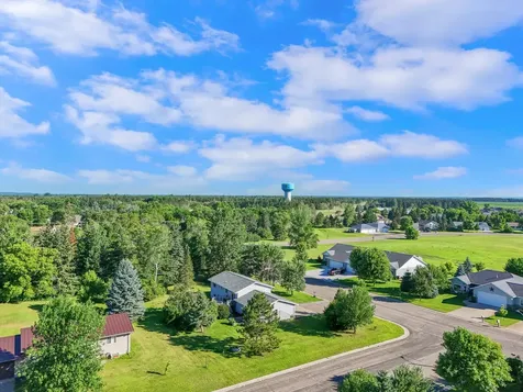 380 7th St NE Perham MN 56573