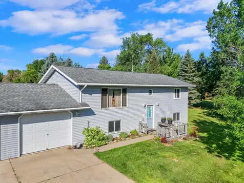 380 7th St NE Perham MN 56573