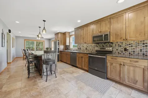 1595 57th Avenue NW Willmar MN 56201