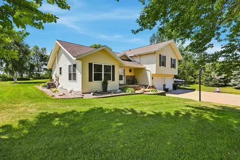 1595 57th Avenue NW Willmar MN 56201