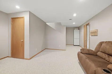 1595 57th Avenue NW Willmar MN 56201