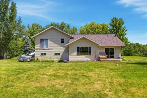 1595 57th Avenue NW Willmar MN 56201