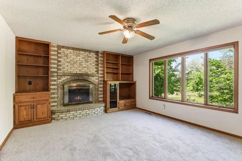 2133 Trumble Court Chaska MN 55318