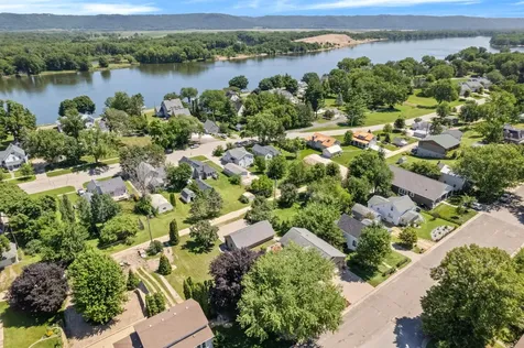329 2nd Street E Wabasha MN 55981