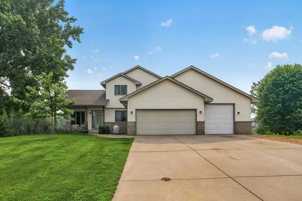 19408 Albany Court NW Elk River MN 55330