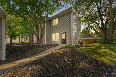 1639 Pleasant View Drive North Mankato MN 56003