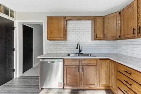1639 Pleasant View Drive North Mankato MN 56003