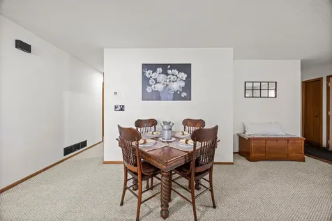1365 2nd Avenue SE Cambridge MN 55008