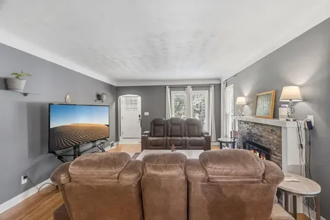 867 Delaware Avenue Saint Paul MN 55107