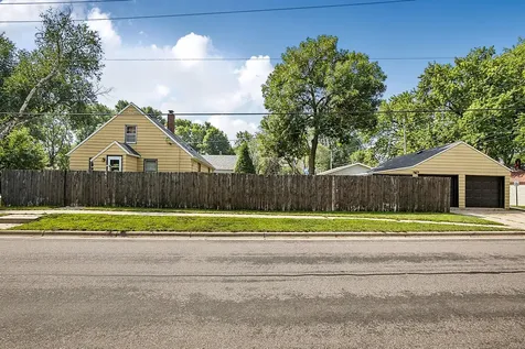 51 21st Avenue N Saint Cloud MN 56303