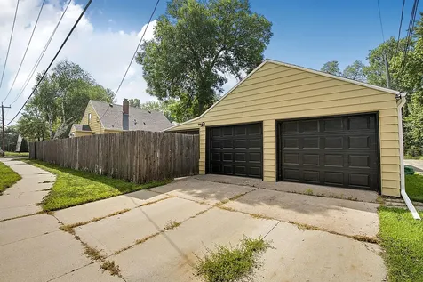51 21st Avenue N Saint Cloud MN 56303