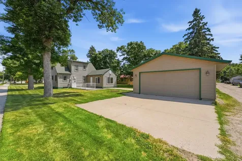 1002 Cedar Street Alexandria MN 56308