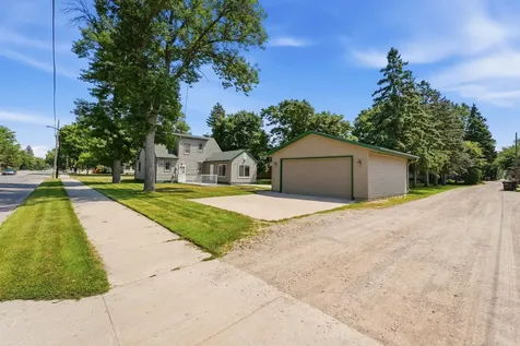 1002 Cedar Street Alexandria MN 56308