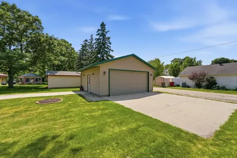 1002 Cedar Street Alexandria MN 56308