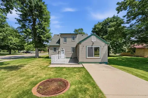 1002 Cedar Street Alexandria MN 56308