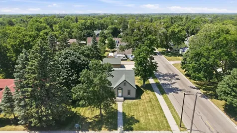 1002 Cedar Street Alexandria MN 56308
