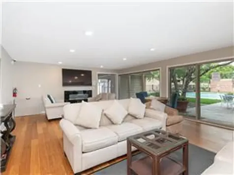 6423 Colony Way Edina MN 55435