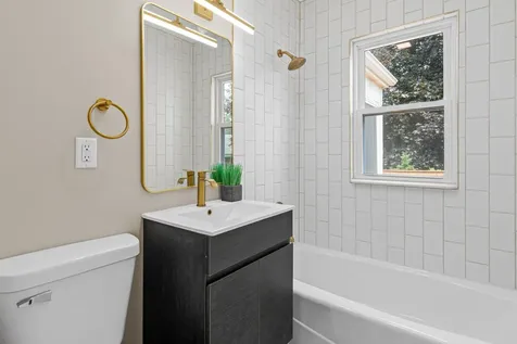 1394 Mackubin Street Saint Paul MN 55117