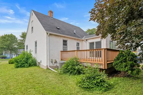 1394 Mackubin Street Saint Paul MN 55117