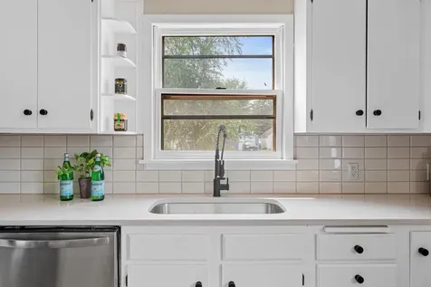 1394 Mackubin Street Saint Paul MN 55117