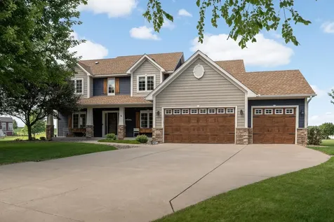 1004 Freedom Court Northfield MN 55057