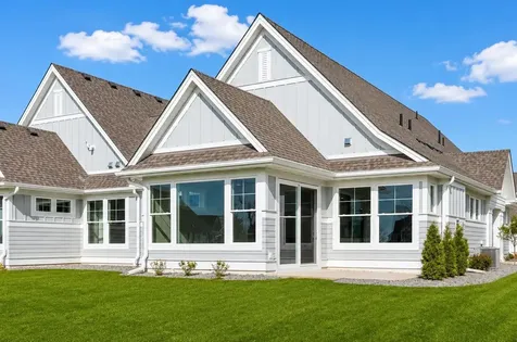 48 Spring Farm Road North Oaks MN 55127