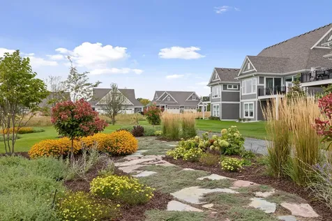 48 Spring Farm Road North Oaks MN 55127