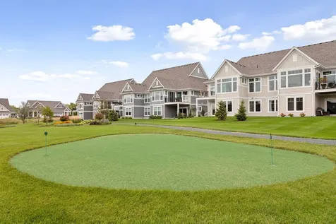 48 Spring Farm Road North Oaks MN 55127