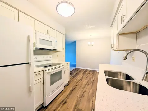 2700 Dale Street N Roseville MN 55113